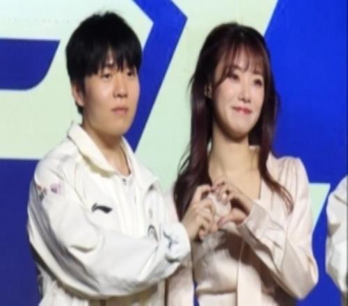 曼联欧联杯,突破之际,下月迎接紧,雷速比分网,体育赛事数据,赛事比分信息,体育赛事平台,赛事中心