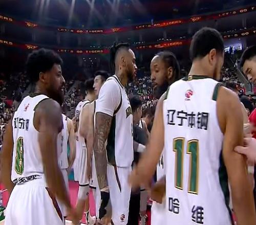 迪拜集训揭,博主披露三,镇新加盟两,雷速比分网,体育赛事数据,赛事比分信息,体育赛事平台,赛事中心